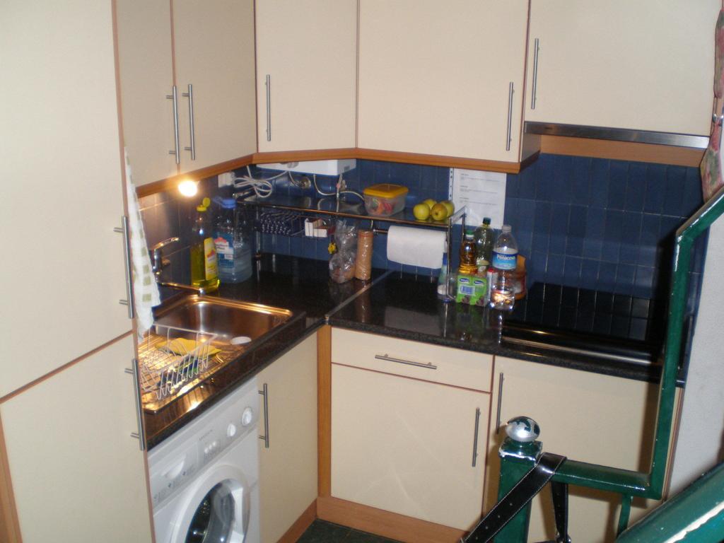 Apartment@albufeira With Pool And Near The Strip Apartamento